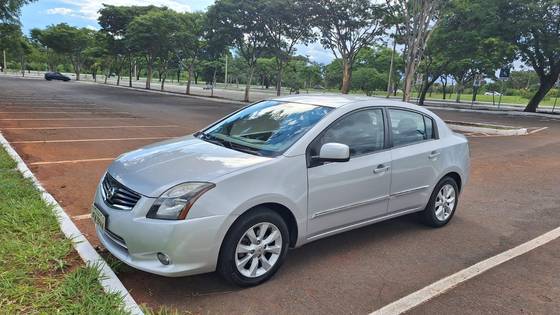 NISSAN SENTRA 2.0 S 16V FLEX 4P AUTOMÁTICO NISSAN SENTRA 2.0 S 16V FLEX 4P AUTOMÁTICO